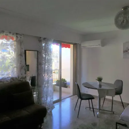 Studio 28m2 Le Val D'esterel * Antibes